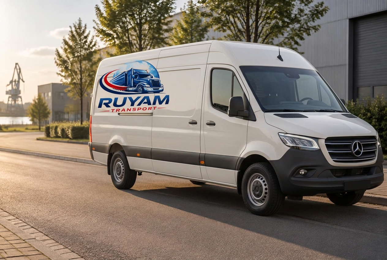 Moderner Mercedes Sprinter mit Rüyam Transport Logo in Monheim am Rhein